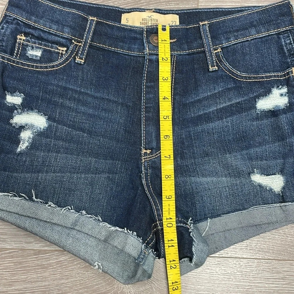 NWOT Hollister High Rise Short Short Ripped Dark Wash Denim 2” Inseam Size 5 - Picture 7 of 15